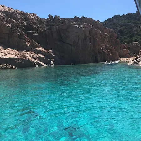 Lu Palazzeddu アパート *